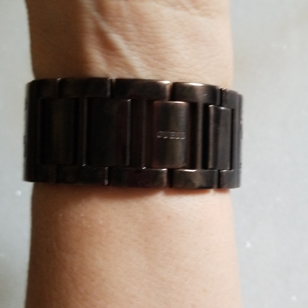 GUESS Ladies Watch - Picture 7 of 7